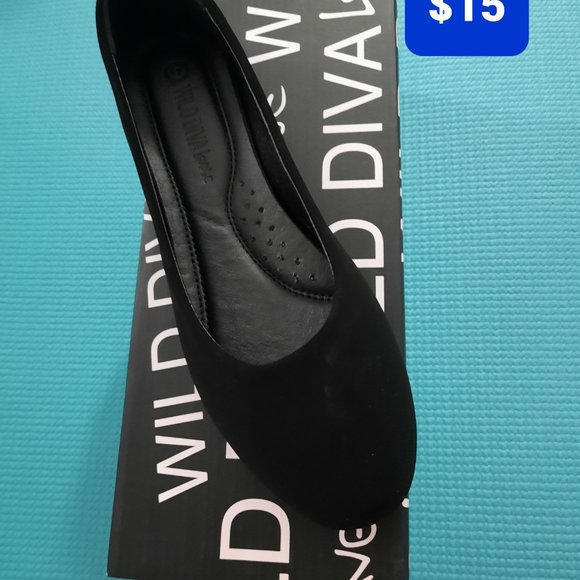 Women's shoes and sandals. - Picture 15 of 16